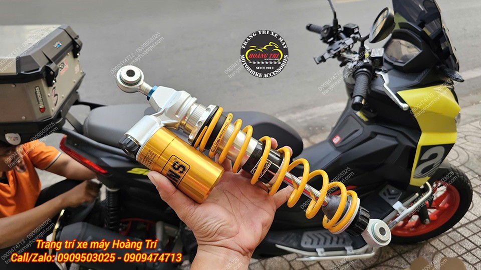 Cận cảnh bình dầu Ohlins AP 243 với thiết kế cao cấp dành cho SR GT 200