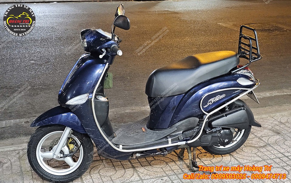 Yamaha Nozza sau khi nâng cấp gác chân phụ và baga sau tựa lưng cực kỳ tiện ích