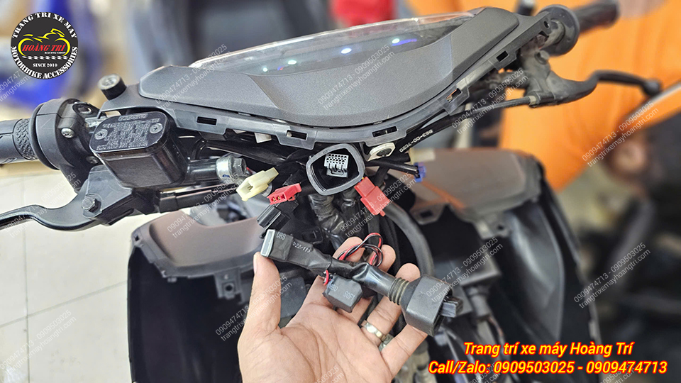 Hệ thống dây điện Yamaha NVX được cắm giắc hoàn toàn đảm bảo ổn định và an toàn sử dụng