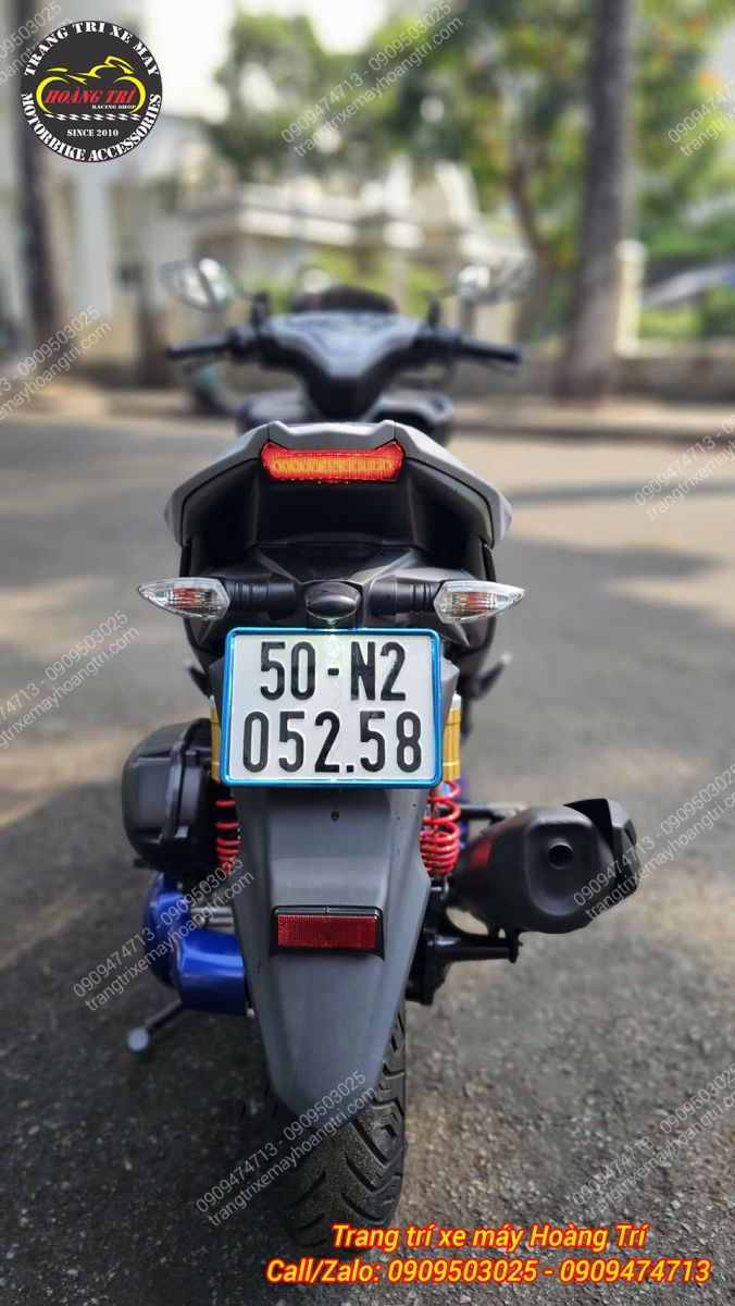Đuôi xe Yamaha NVX V2 nổi bật với đèn hậu LED sắc nét và thiết kế gọn gàng