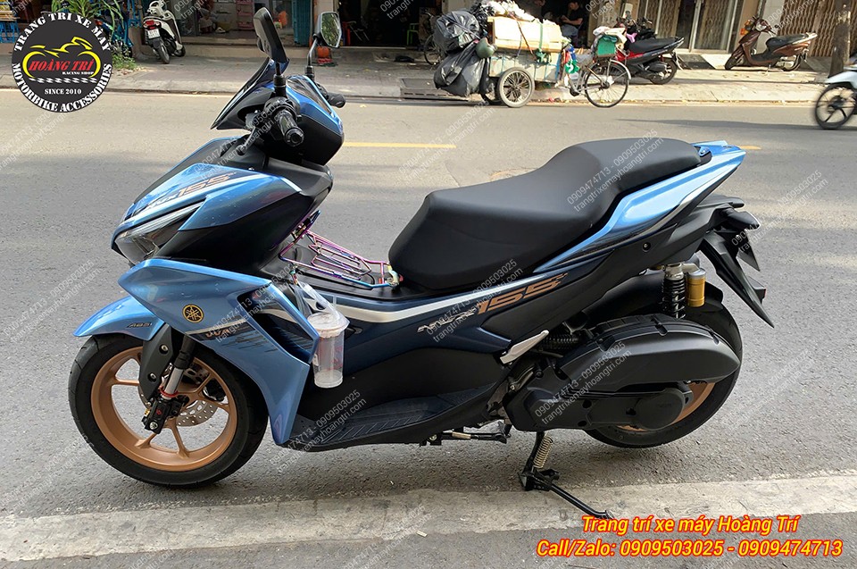 Toàn cảnh Yamaha NVX V2 với phuộc upside down Kingham cực kỳ nổi bật, thu hút và cá tính