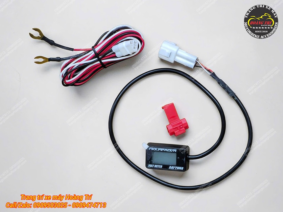 Trọn bộ đồng hồ báo volt Daytona đầy đủ dây giắc giúp lắp đặt nhanh chóng cho xe PG-1
