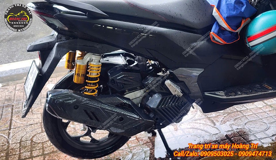 Tổng thể dàn chân xe Airblade 125 trông cao cấp hơn cùng phuộc Ohlins HO242
