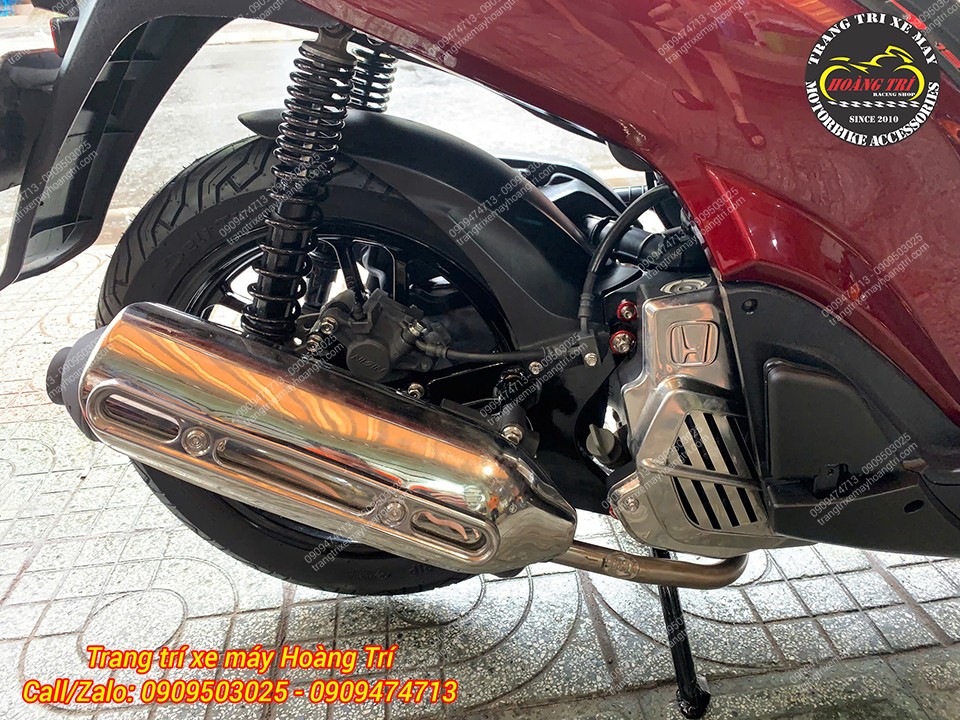 Khu vực pô xe sạch đẹp kết hợp dàn chân Sporty vừa hoàn thiện