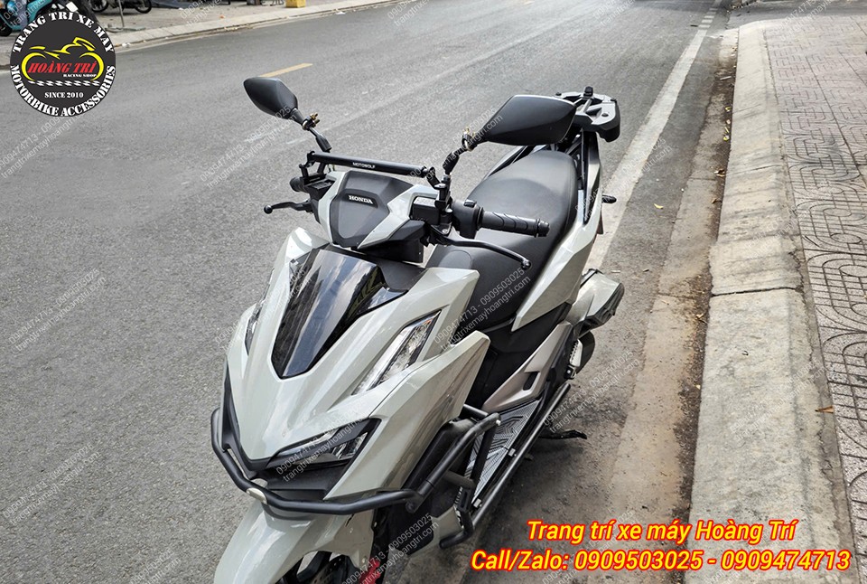 Tổng thể Honda Vario 160 phối thanh ngang Motowolf mang phong cách thể thao cực kỳ nổi bật