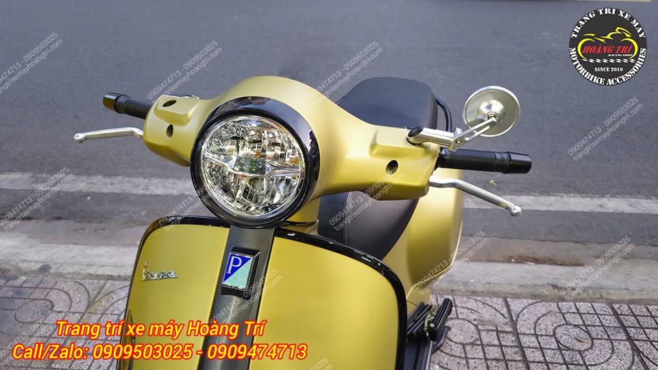 Dàn đầu Vespa GTS trở nên cá tính hơn với kính Motogadget màu bạc nổi bật và thu hút