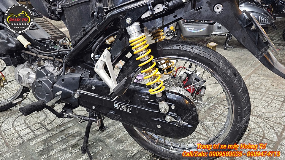 Góc nhìn phuộc Ohlins Wave A kết hợp bánh căm tạo phong cách đầm chắc thể thao