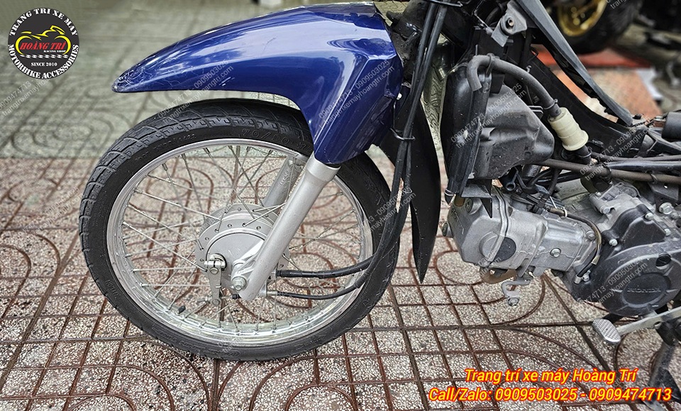 Chi tiết dàn chân trước Wave A 110 nguyên bản sử dụng hệ thống thắng đùm tiêu chuẩn
