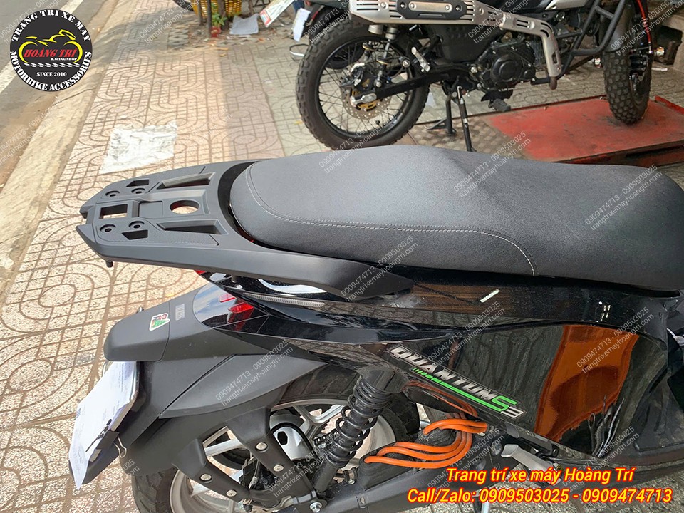 Baga sau LBS giúp tăng tiện ích chở đồ cho Datbike Quantum khi di chuyển hàng ngày