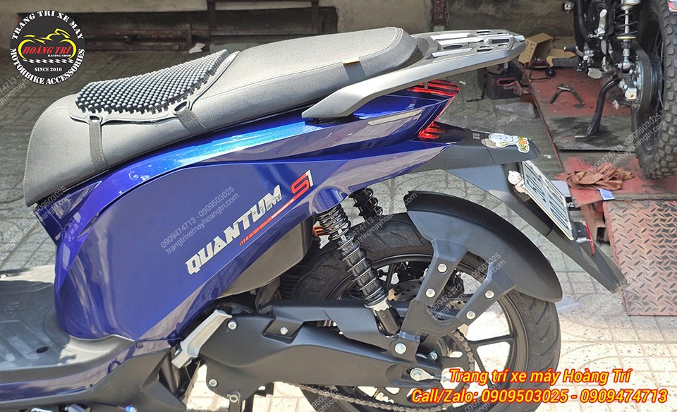 Thiết kế baga sau Datbike Quantum kiểu SH 300i ôm đuôi xe tạo tổng thể liền lạc và thể thao