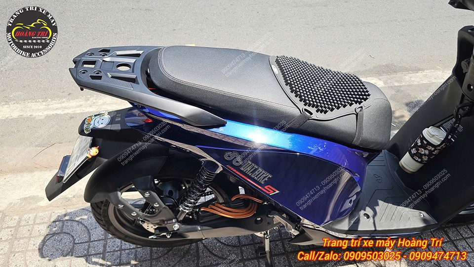 Góc nghiêng Datbike Quantum trang bị baga sau LBS giúp phần đuôi xe cứng cáp và nổi bật hơn