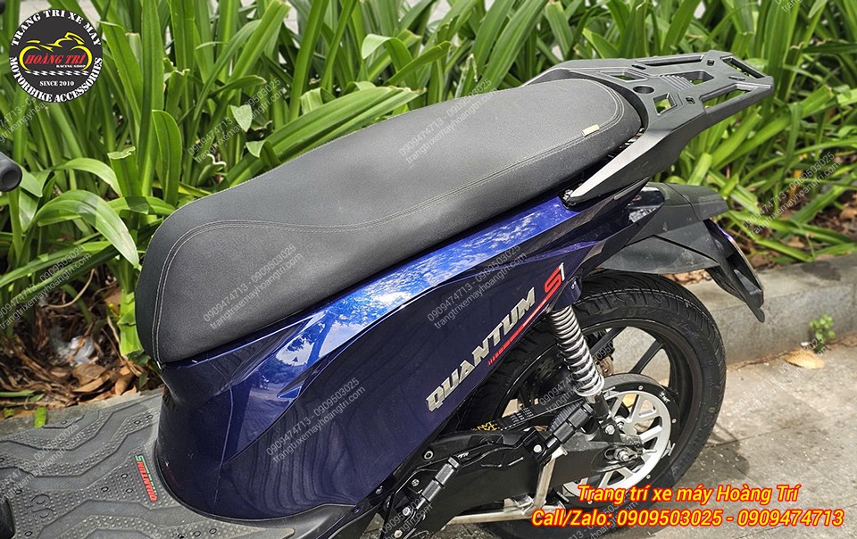 Cận cảnh baga sau nhôm đúc Datbike Quantum giúp tăng tiện ích và vẻ ngoài nổi bật hơn
