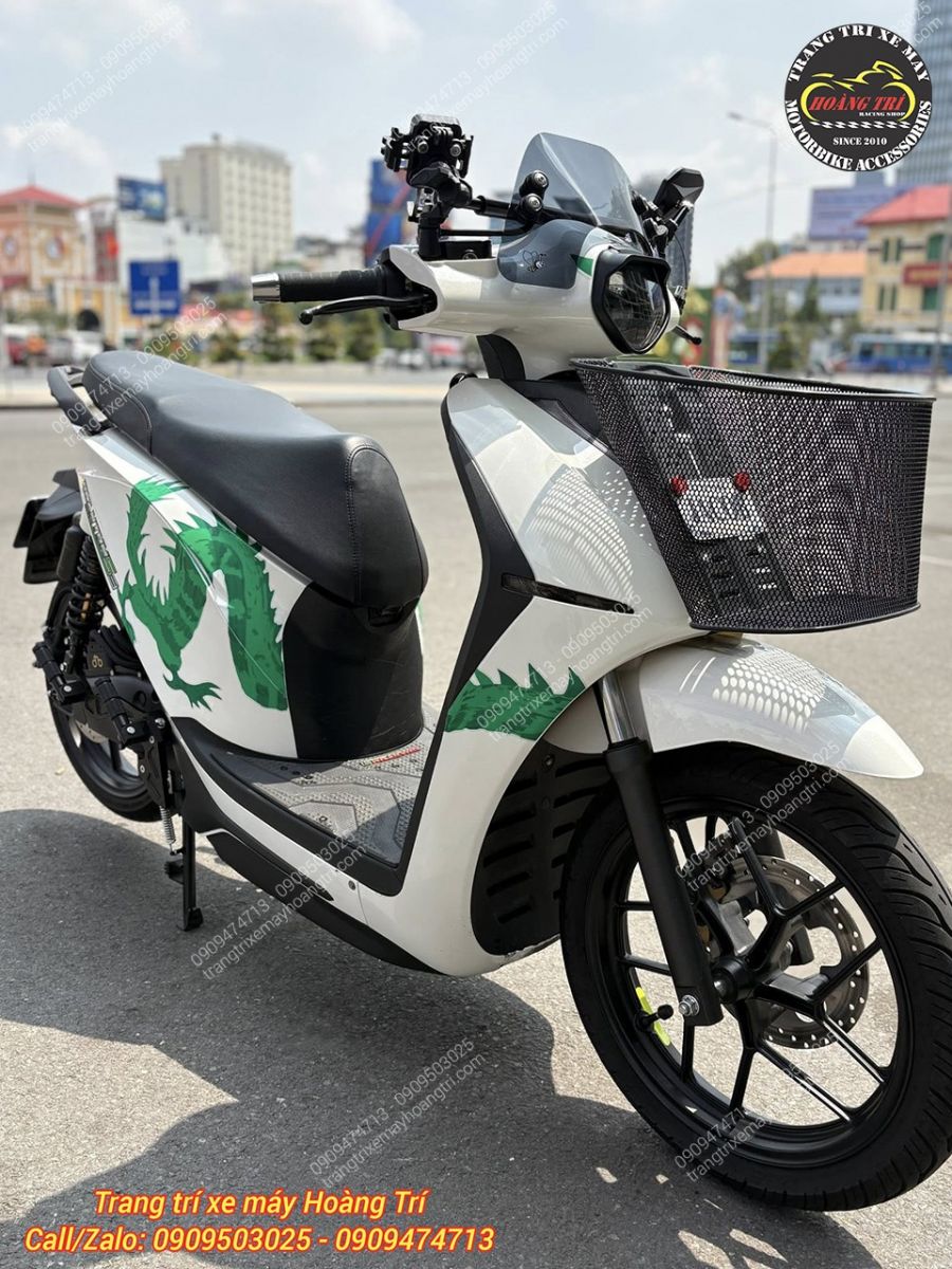 Không ảnh hưởng đến ngoại hình cũng như trải nghiệm sử dụng xe khi lắp gác chân phụ HTR