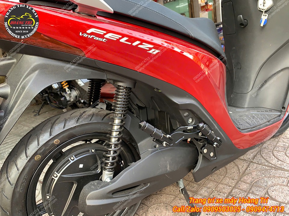 Khi gác chân phụ HTR được gập gọn không ảnh hưởng đến xe khi vận hành