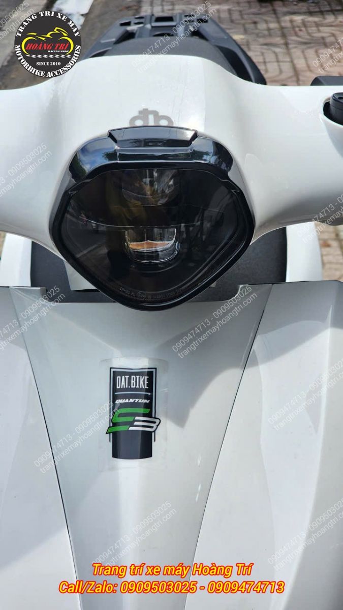 Tăng trải nghiệm ngoại hình cho xe với phụ kiện ốp đèn pha Datbike Quantum