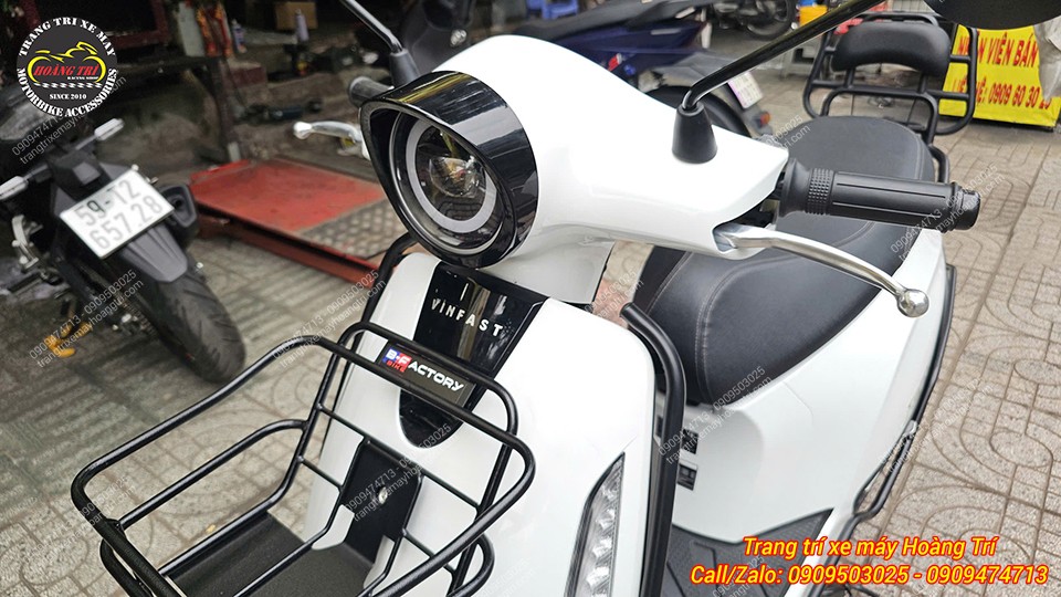 Chi tiết phần đầu Vinfast EVO trang bị ốp đèn pha tăng vẻ ngoài hiện đại thể thao