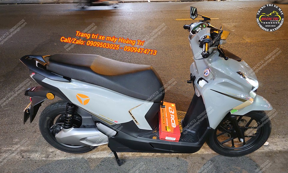 Toàn cảnh Yadea Velax U với phuộc Racing Boy C Series cực kỳ hài hòa và nổi bật