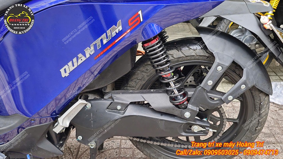 Cận cảnh phuộc YSS Z-Sport gắn Datbike Quantum S1 cho cảm giác vận hành ổn định hơn