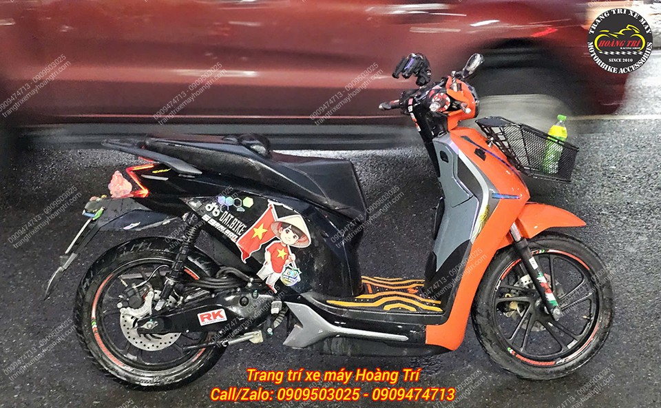 Xế cưng với món phụ kiện tiện ích phía trước - Rổ trước mặt nạ Datbike Quantum