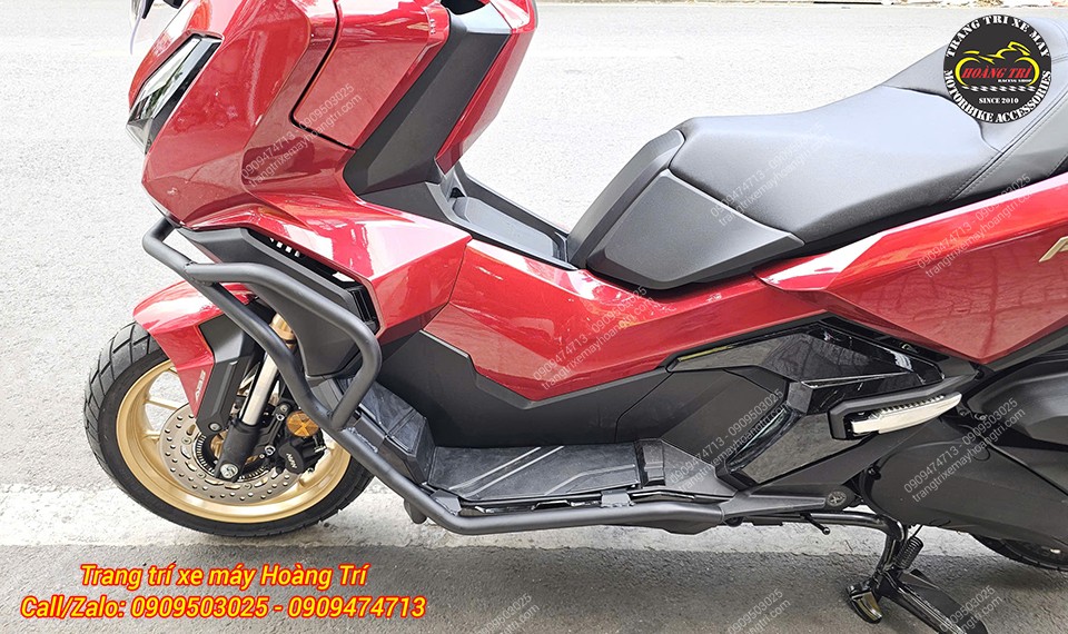 Khung chống đổ NCL ADV 350 thiết kế ôm thân xe, bảo vệ dàn áo và phần sàn hiệu quả