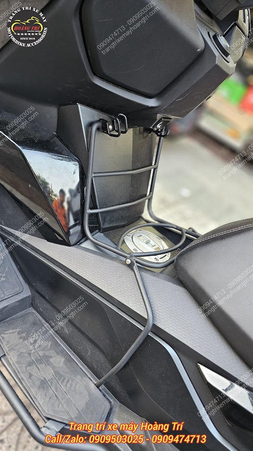 Cận cảnh kết cấu baga giữa BMW C400GT với khung thép sơn tĩnh điện bền bỉ