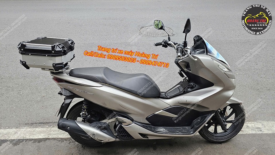 Honda PCX 2018 nâng cấp thùng nhôm giúp tăng khả năng chở hành lý tiện lợi