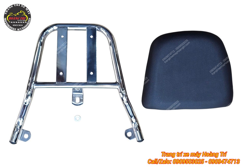 Baga sau inox SYM Priti kết hợp nệm tựa lưng mang lại vẻ sáng bóng và bền bỉ