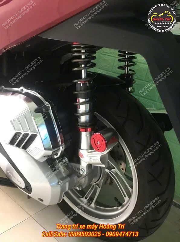 Phuộc bình dầu RCB EB3 lắp trên Honda SH mang lại diện mạo cứng cáp và hiện đại hơn
