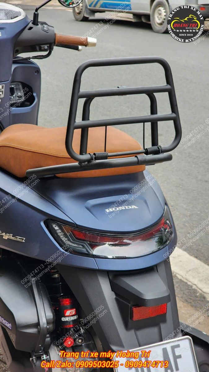 Baga sau kiểu Vespa cho Honda Stylo 160 tăng ngoại hình và tiện ích cho xe