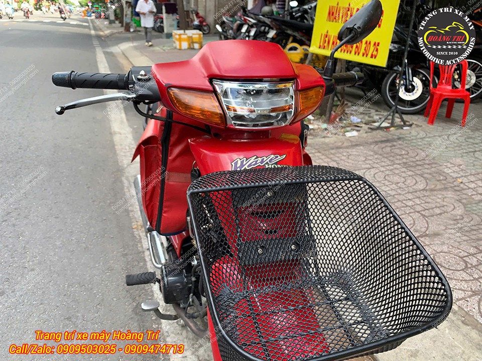 Tổng thể đầu xe Wave nhỏ nổi bật hơn khi nâng cấp đèn 2 tầng ZHI.PAT hiện đại