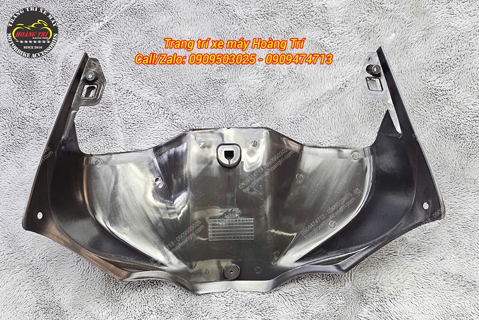 Mặt sau hộc đựng đồ Feliz mẫu GTR-LBS với các ngàm lắp đặt chuẩn theo vị trí xe