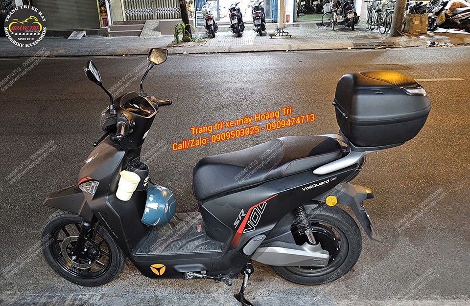 Bộ thùng sau Givi hỗ trợ mang theo nhiều vật dụng khi đi xa