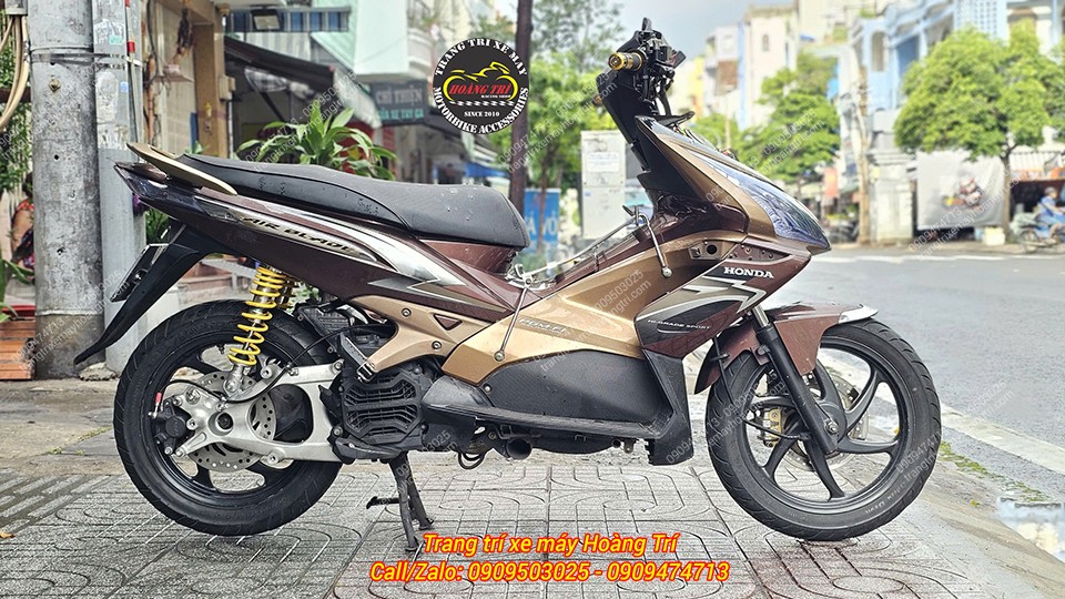 Toàn cảnh Airblade 110 nâng cấp thắng đĩa sau trở nên cứng cáp và hiện đại hơn