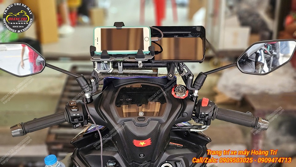 Giá đỡ điện thoại LOBOO P06 kết hợp màn hình lắp trên thanh ngang, tối ưu không gian ghi đông