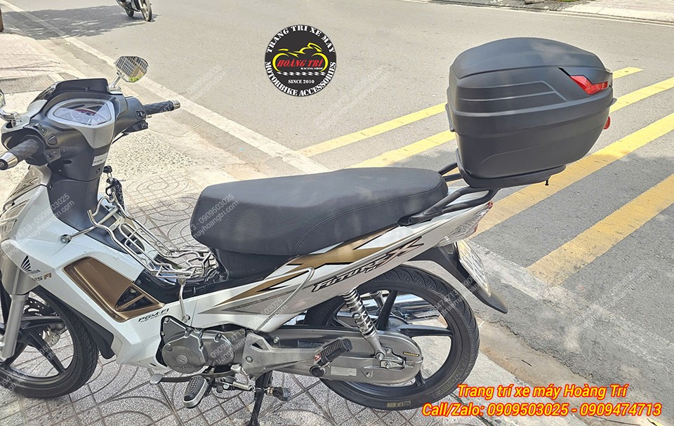 Baga sau GTR kết hợp thùng Givi B27NX giúp Honda Future X thuận tiện chở đồ mỗi ngày