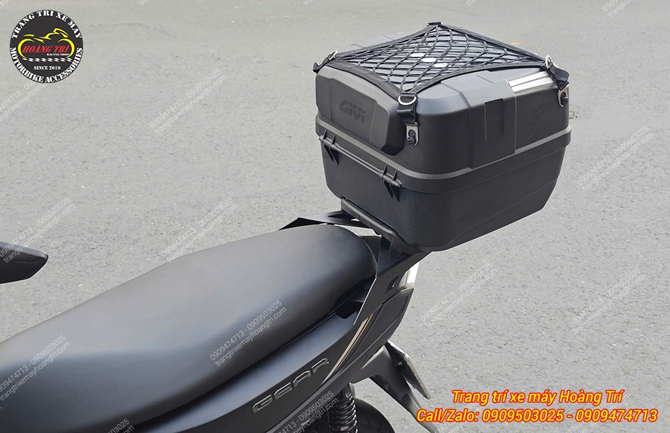 Thùng Givi B33NTM-ADV 33 lít trên Yamaha Gear mở rộng sức chứa cho mọi chuyến đi