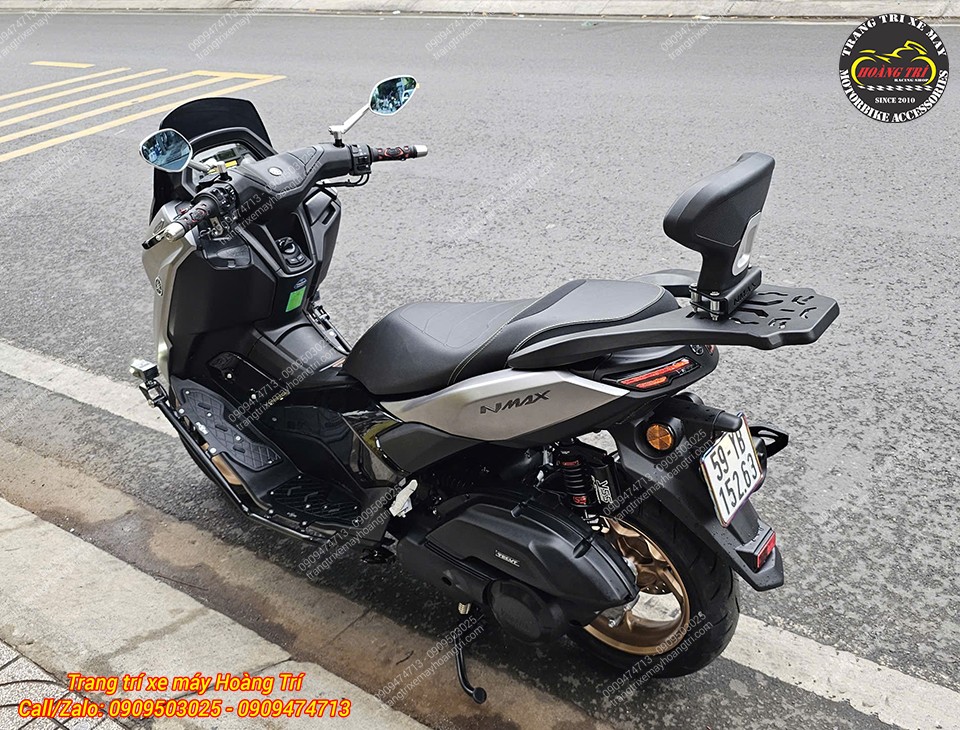 Baga sau nhôm đúc NCL kết hợp tựa lưng tạo sự thoải mái cho người ngồi sau Yamaha NMAX