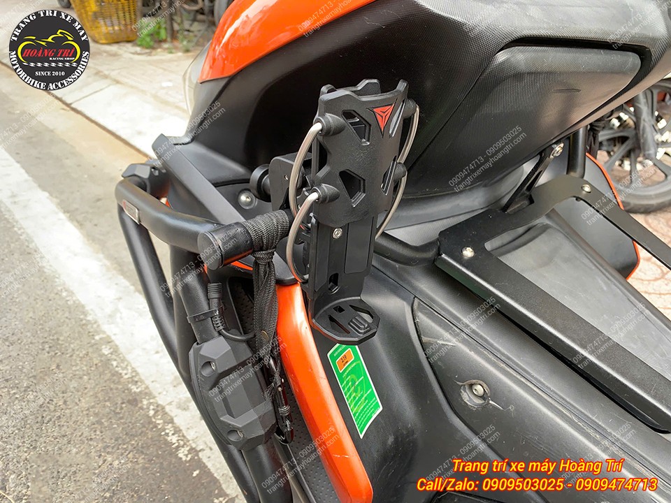 Khi không có chay nước, giá đỡ Motowolf DH1 được gập gọn gàng không chiếm nhiều diện tích
