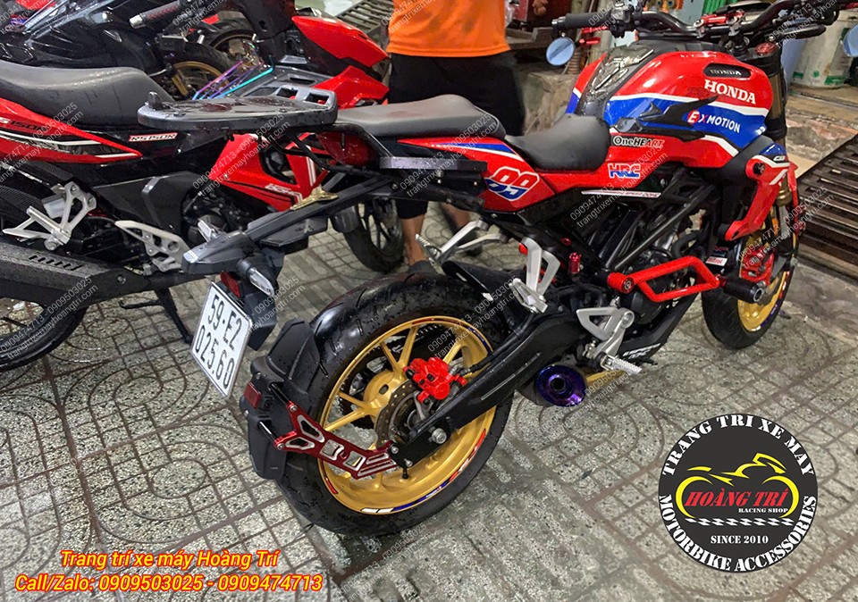 Honda CB150 hoàn thiện chắn bùn HTR pát nhôm CNC màu đỏ, nổi bật vẻ cứng cáp và cá tính