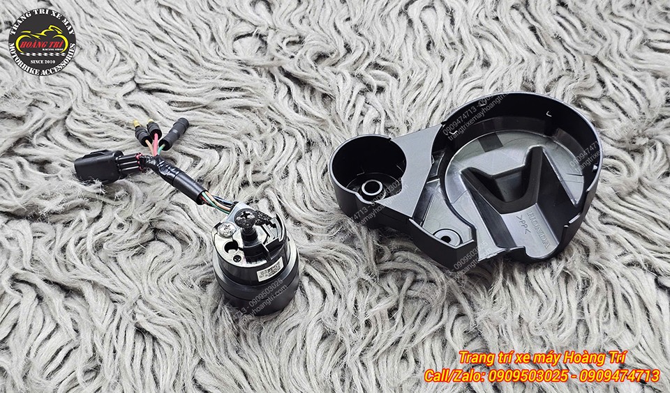 Mặt sau đồng hồ báo số Honda chính hãng sử dụng giắc cắm chuẩn, lắp đặt nhanh và tiện lợi