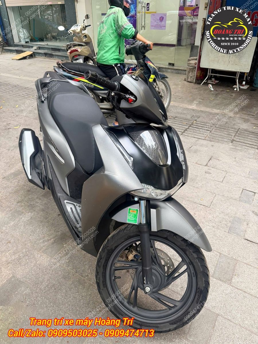 Honda SH 2026 nâng cấp ốp pô MotorArt, kết hợp mão và mặt nạ SH350i đầy ấn tượng