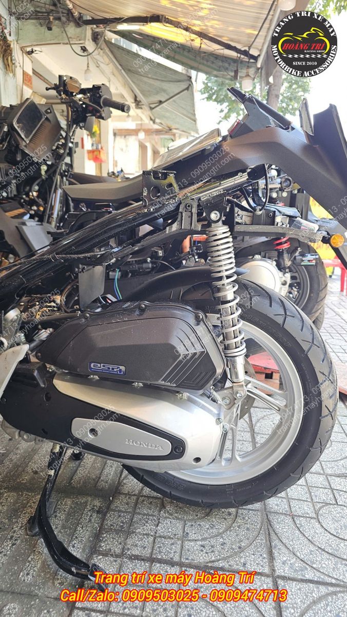 Cận cảnh phuộc zin của Honda SH 2026 trước khi thay phuộc Ohlins HO316 HPA TTX V2