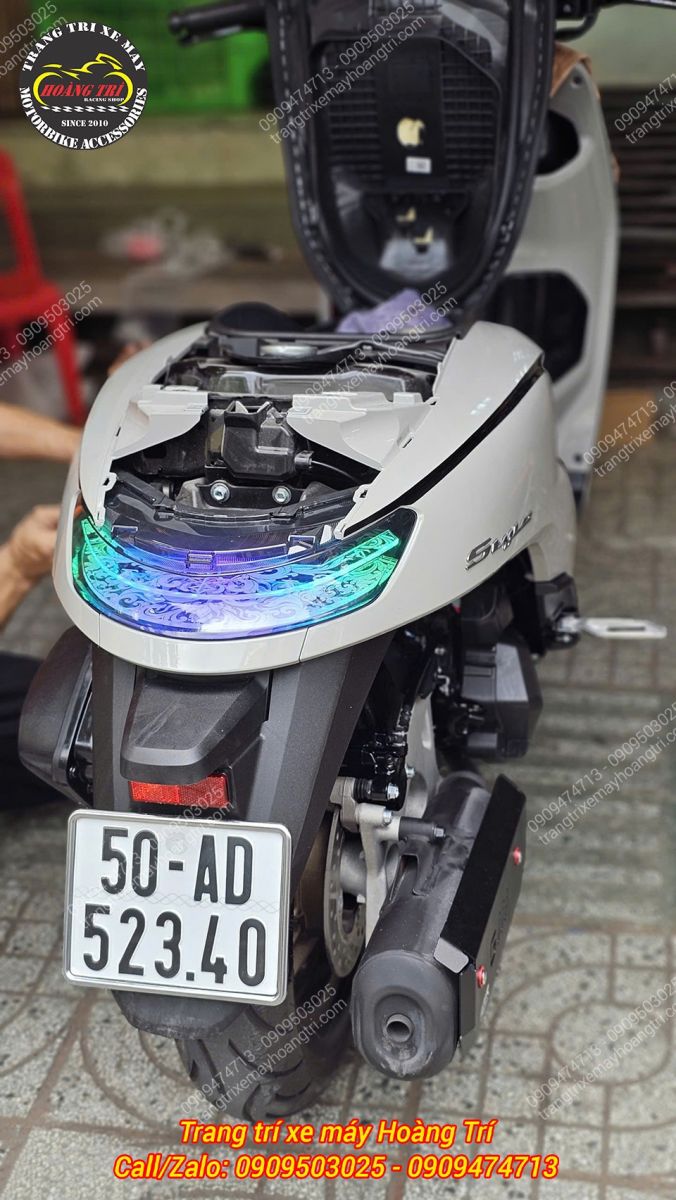 Cận cảnh đèn hậu LED Audi 3D phát sáng nhiều màu, tạo điểm nhấn nổi bật cho Honda Stylo 160