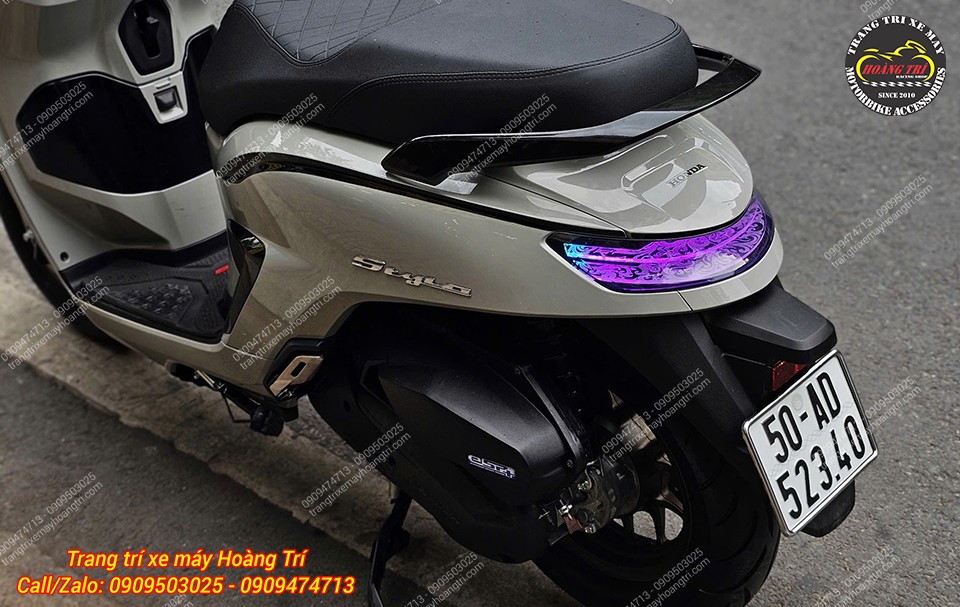 Cận cảnh đèn hậu LED Audi 3D phối màu tím xanh, tăng vẻ hiện đại cho Honda Stylo 160