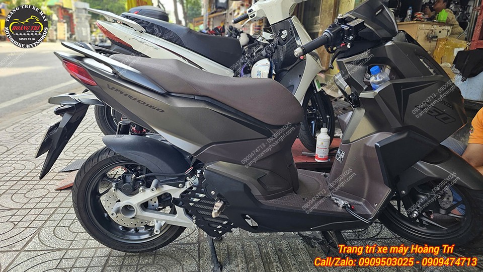 Toàn cảnh Honda Vario 160 CBS nổi bật hơn sau khi nâng cấp trọn bộ đĩa thắng sau