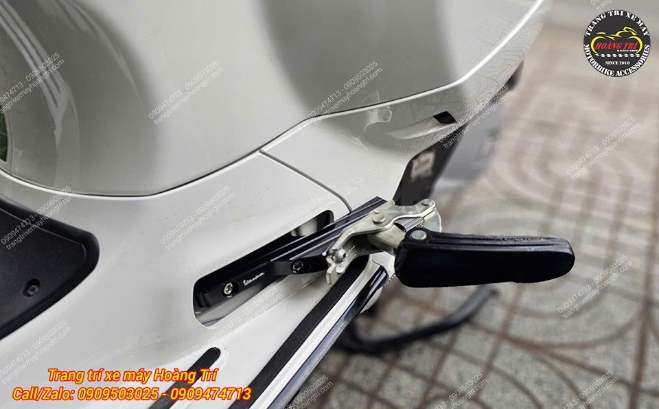 Gác chân sau nhôm CNC nối dài Vespa GTS mở rộng vị trí để chân, tăng sự thoải mái hơn