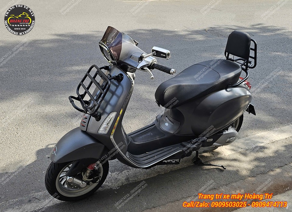 Toàn cảnh Vespa Sprint hoàn thiện kính chắn gió HTR V2 cùng kính hậu H2C hiện đại, hài hòa