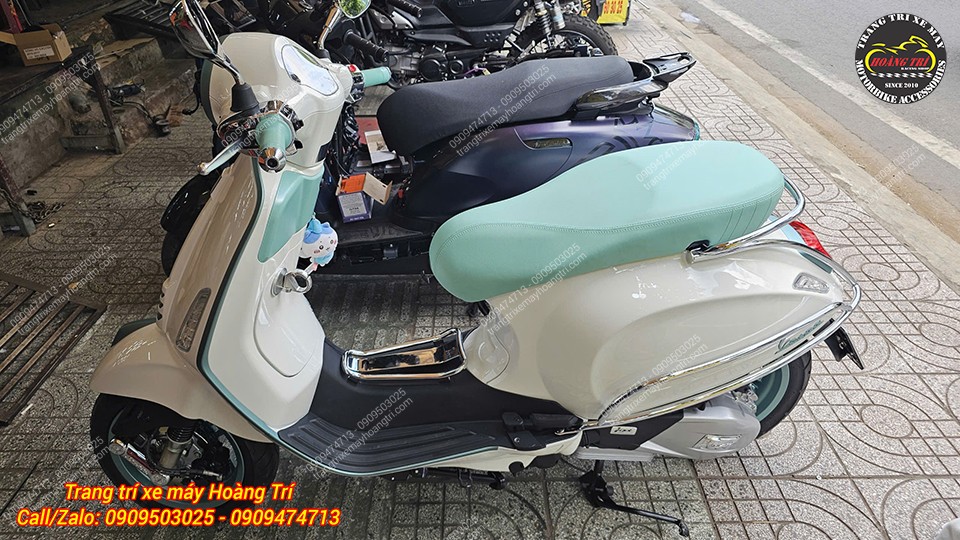 Toàn cảnh Vespa trang bị móc treo đồ nhôm CNC, tăng tiện dụng và điểm nhấn sang trọng