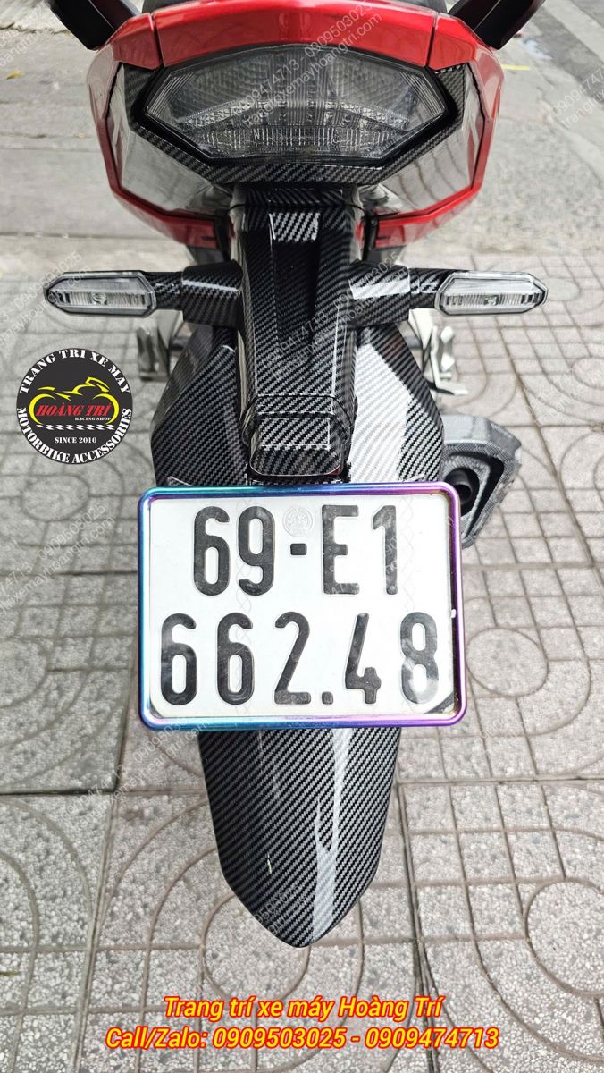 Tổng thể đuôi Winner X hài hòa cùng lớp sơn nhúng carbon, tăng sức hút từ mọi góc nhìn