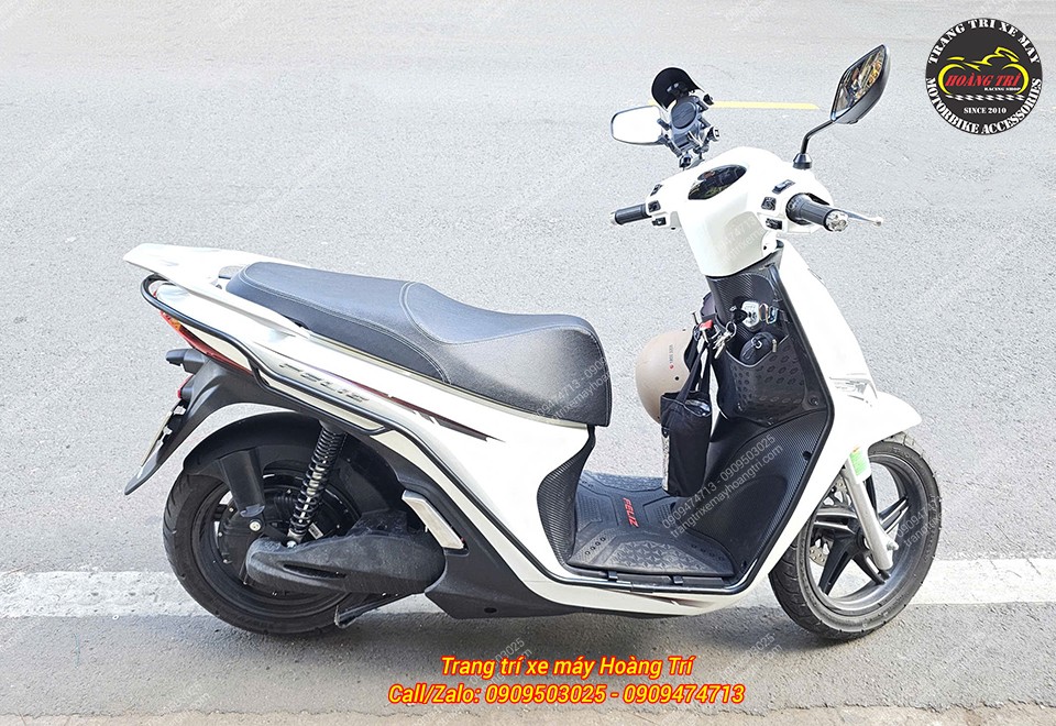 Tổng thể VinFast Feliz nổi bật hơn với khung bảo vệ và chắn bùn lắp đặt gọn gàng, chắc chắn